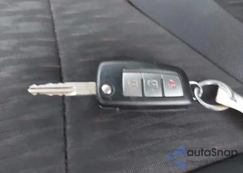 2017 Nissan Rogue S z USA, uszkodzony, nr VIN 5N1AT2MT9HC780887